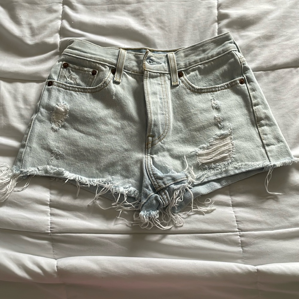 Levi’s shorts